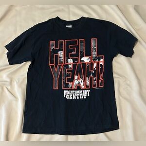 Vintage 04’ Montgomery Gentry Hell Yeah T Shirt - L